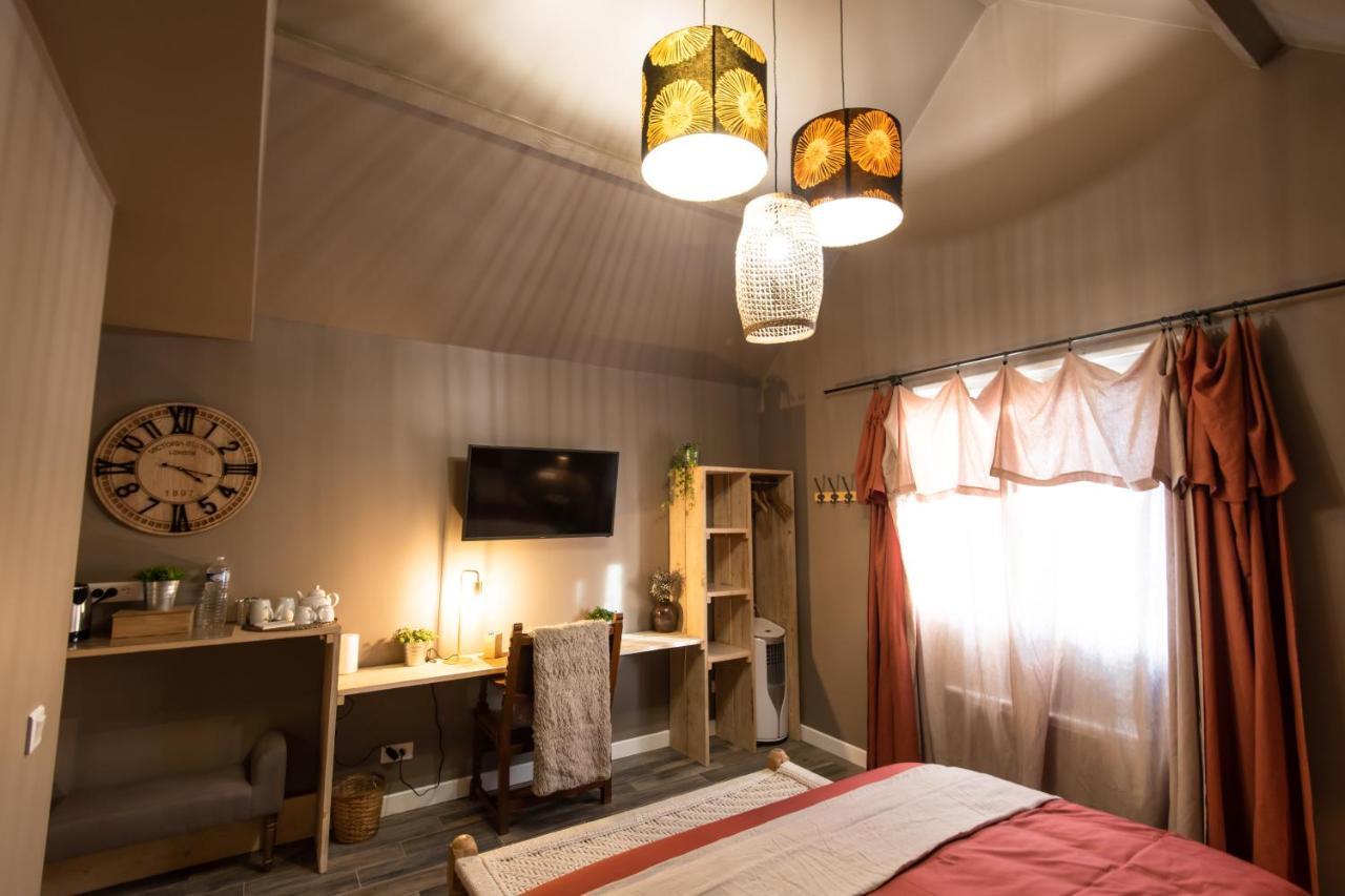 J&J Room - Hebergement D'Exception Pres De Provins! Le Bas Courton Luaran gambar